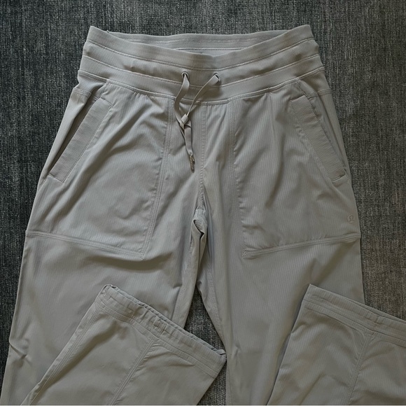 Lululemon Dance Studio Mid-Rise Pant (Short) - Picture 2 of 4